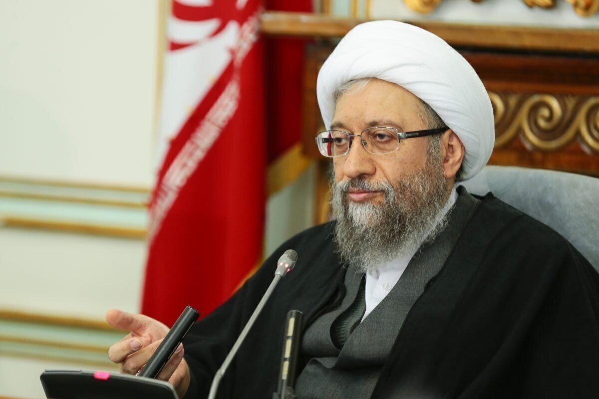 رئیس مجمع تشخیص مصلحت نظام: حضور پرشور مردم در انتخابات موجب استمرار عزت کشور است
