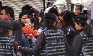حمله خشن پلس ترکیه به حامیان فلسطین/ ۴۳ نفر بازداشت شدند