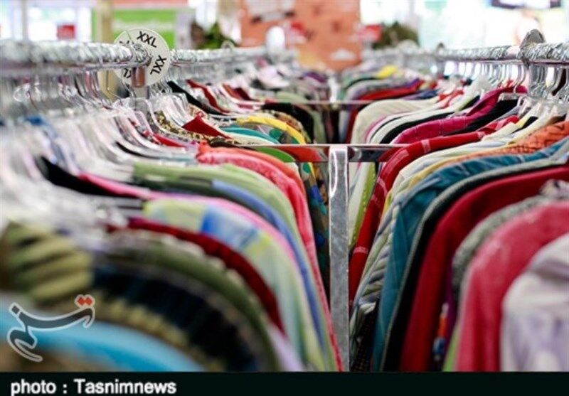 هجوم واردات غیررسمی در بازار پوشاک/ تولیدکنندگان از تخصیص ارز قطره‌چکانی گله‌مندند