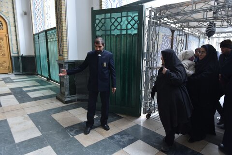 از حرم تا حریم، میهمان حضرت(ع)