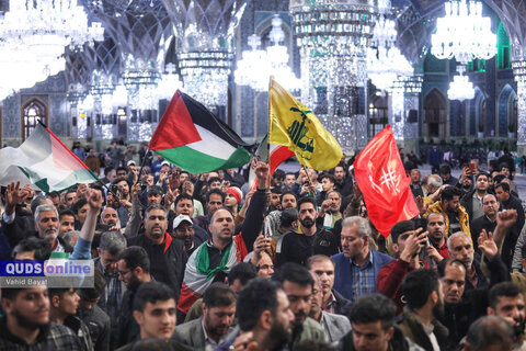 گزارش تصویری Iتجمع زائران و مجاوران حرم مطهر رضوی در حمایت از حمله ایران به اسرائیل