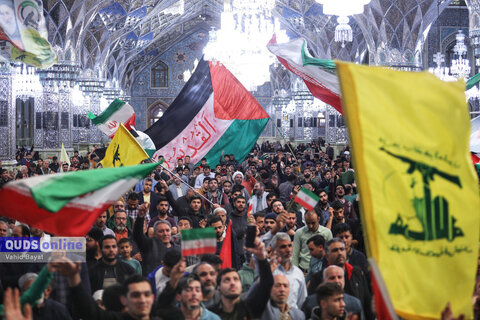 گزارش تصویری I اجتماع مردم مشهد در حرم مطهر رضوی در حمایت از حمله ایران به اسرائیل