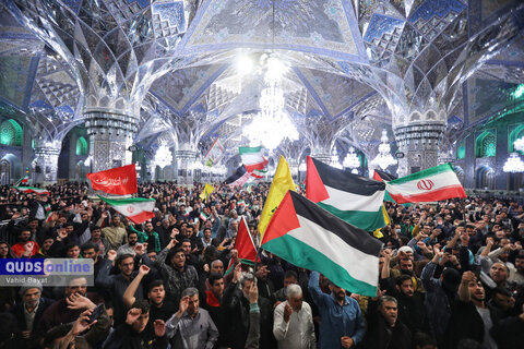 گزارش تصویری I اجتماع مردم مشهد در حرم مطهر رضوی در حمایت از حمله ایران به اسرائیل