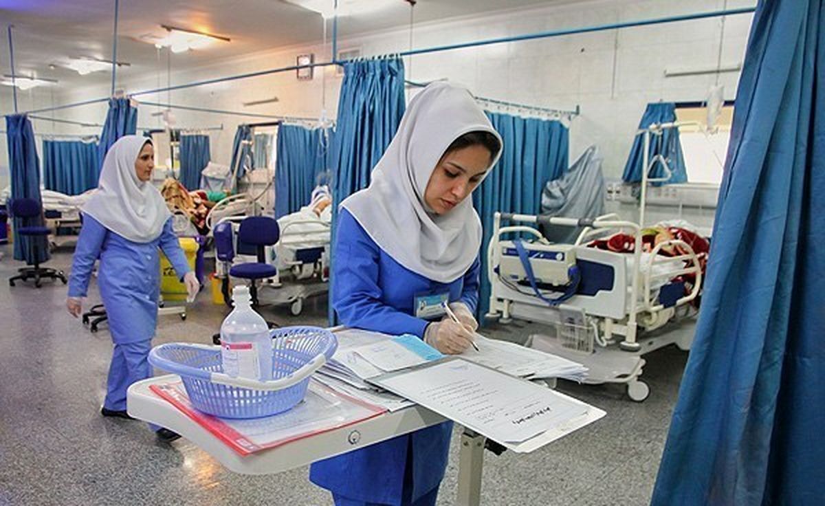 فعالیت ۲۳۰ هزار پرستار در ایران / سهم سلامت از تولید ناخالص ملی۳ تا ۴ درصد است