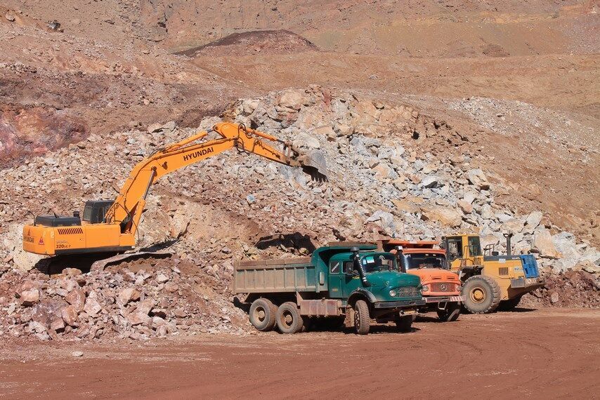 احیای ١۵٠٠ معدن راکد در زمان رئیس‌جمهور شهید/ معادن کشور، مردمی شدند