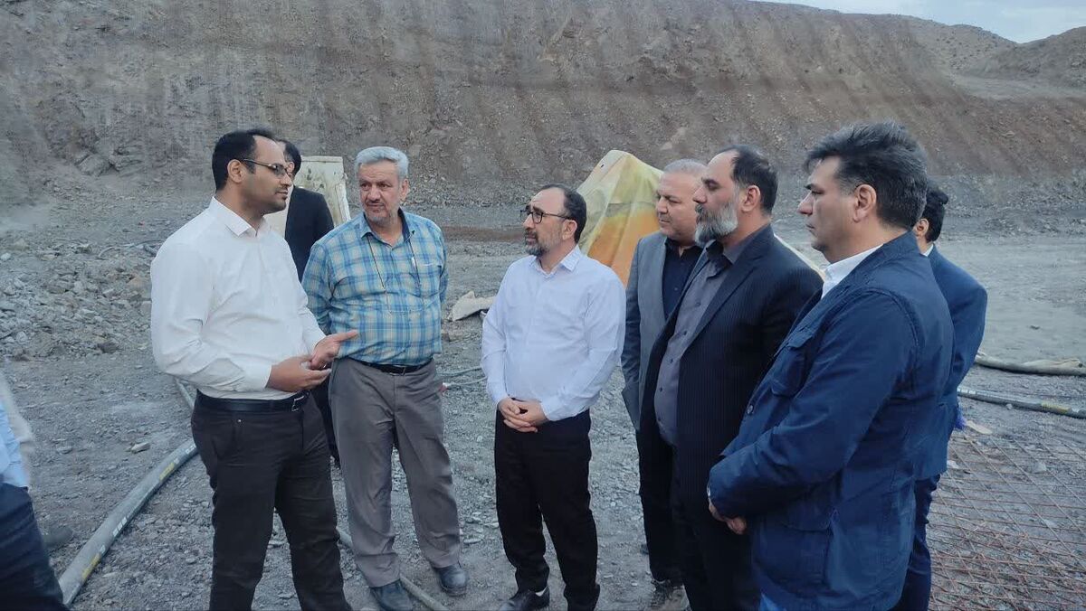 بازدید نماینده عالی دولت در خراسان رضوی از پروژه کنترل آب‌های مازاد مرزی