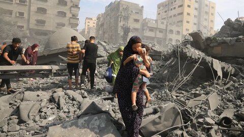 بمباران تجمع آوارگان فلسطینی در غزه توسط رژیم صهیونیستی
