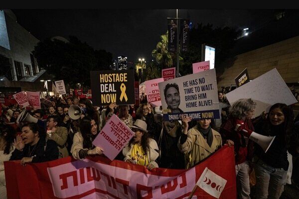 تظاهرات هزاران شهرک‌نشین علیه نتانیاهو در تل‌آویو