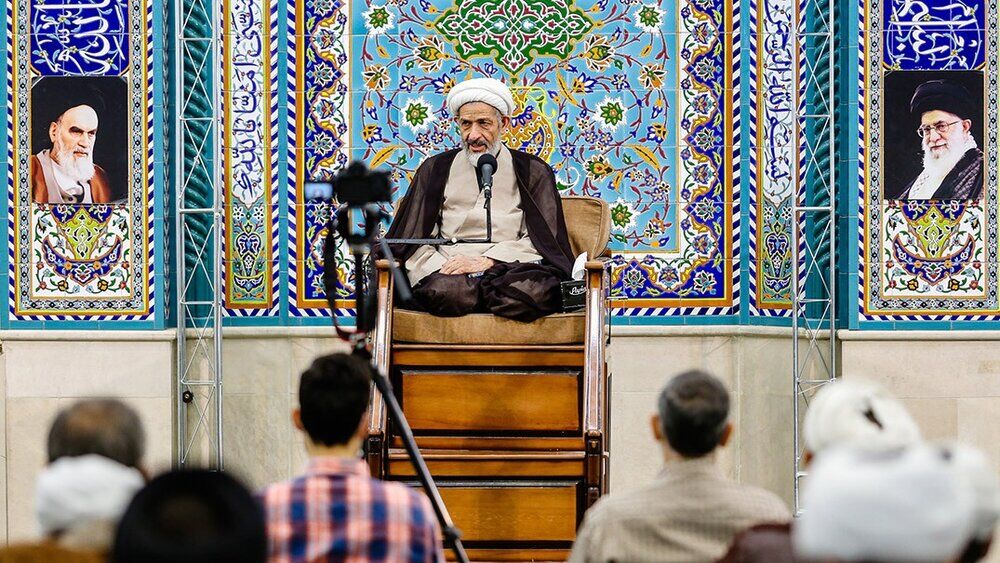 پاسخ آیتالله فیاضی به سؤالی پیرامون رفع اضطراب + صوت