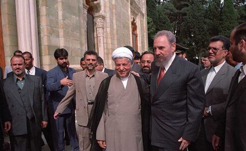 عکس| تصاویر دیده نشده از سفر فیدل کاسترو به ایران و دیدار با مقام معظم رهبری