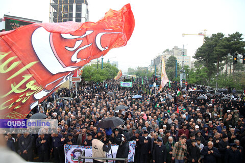 گزارش تصویری | اجتماع عظیم صادقیون و تشییع پیکر مطهر شهید مجید شخصی