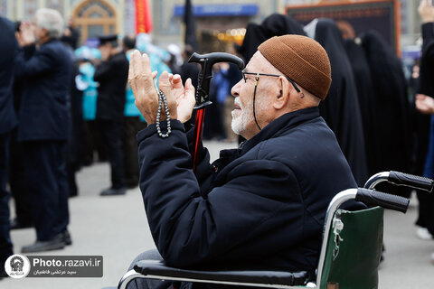 خادمان حرم امام رضا (ع) در سوگ شهادت صادق آل عبا به عزاداری پرداختند