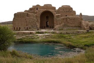 سفر به کاخ اردشیر در فیروزآباد فارس / سفر به دل معماری ایران باستان است