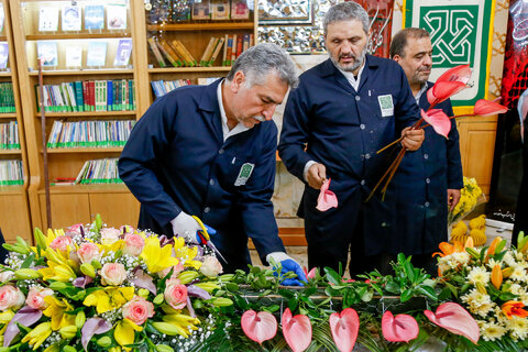 گل آرایی حرم حضرت معصومه سلام الله علیها