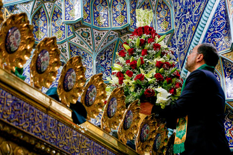 گل آرایی حرم حضرت معصومه سلام الله علیها