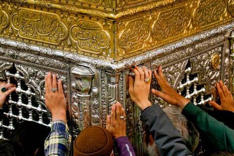 گل آرایی حرم حضرت معصومه سلام الله علیها