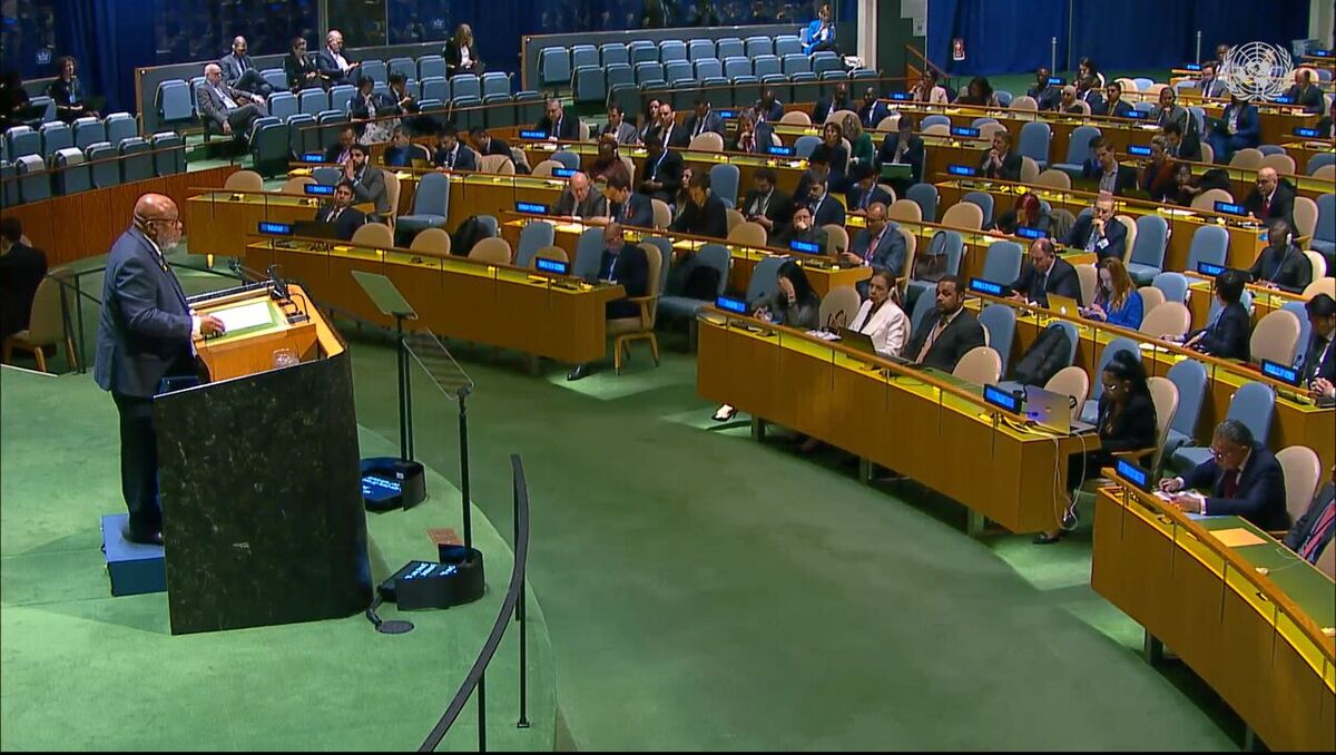 نشست اضطراری مجمع عمومی برای تصویب قطعنامه ای برای عضویت فلسطین در سازمان ملل
