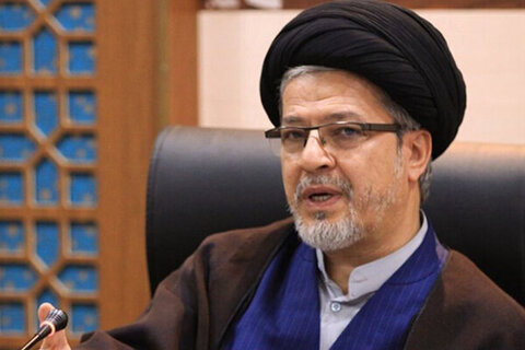 پژوهشگرانی از پنج قاره بر خوان کرامت امام رأفت و معرفت