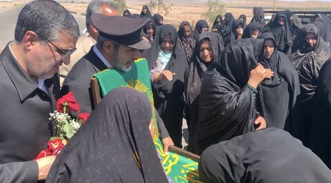 سلام به امام رضا(ع) از میان کوههای ارهای و تپههای شنی