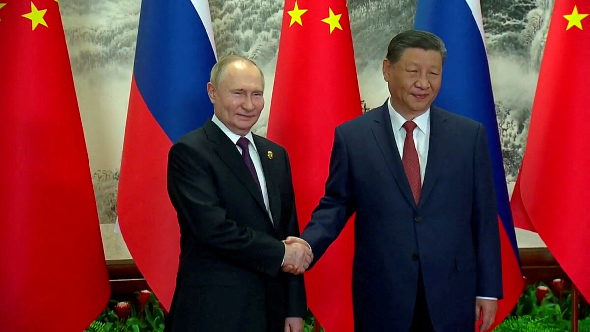زمینه‌چینی در چین برای نظم جدید جهانی/ سفر رئیس‌جمهور روسیه به پکن از آغاز فصل جدید روابط میان دو کشور مهم شرقی حکایت دارد