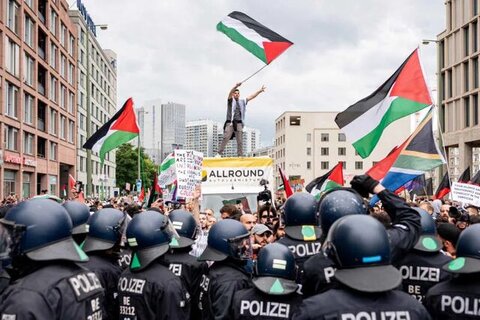 تظاهرات گسترده در شهرهای مختلف ایتالیا، انگلیس، آلمان و آمریکا در حمایت از فلسطین