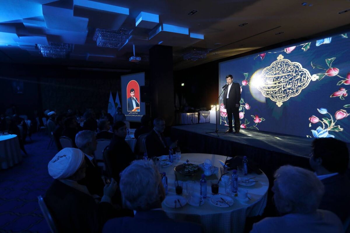 لزوم حرکت هنرمندان در مسیر اندیشه‌های تمدنی حضرت رضا(ع)