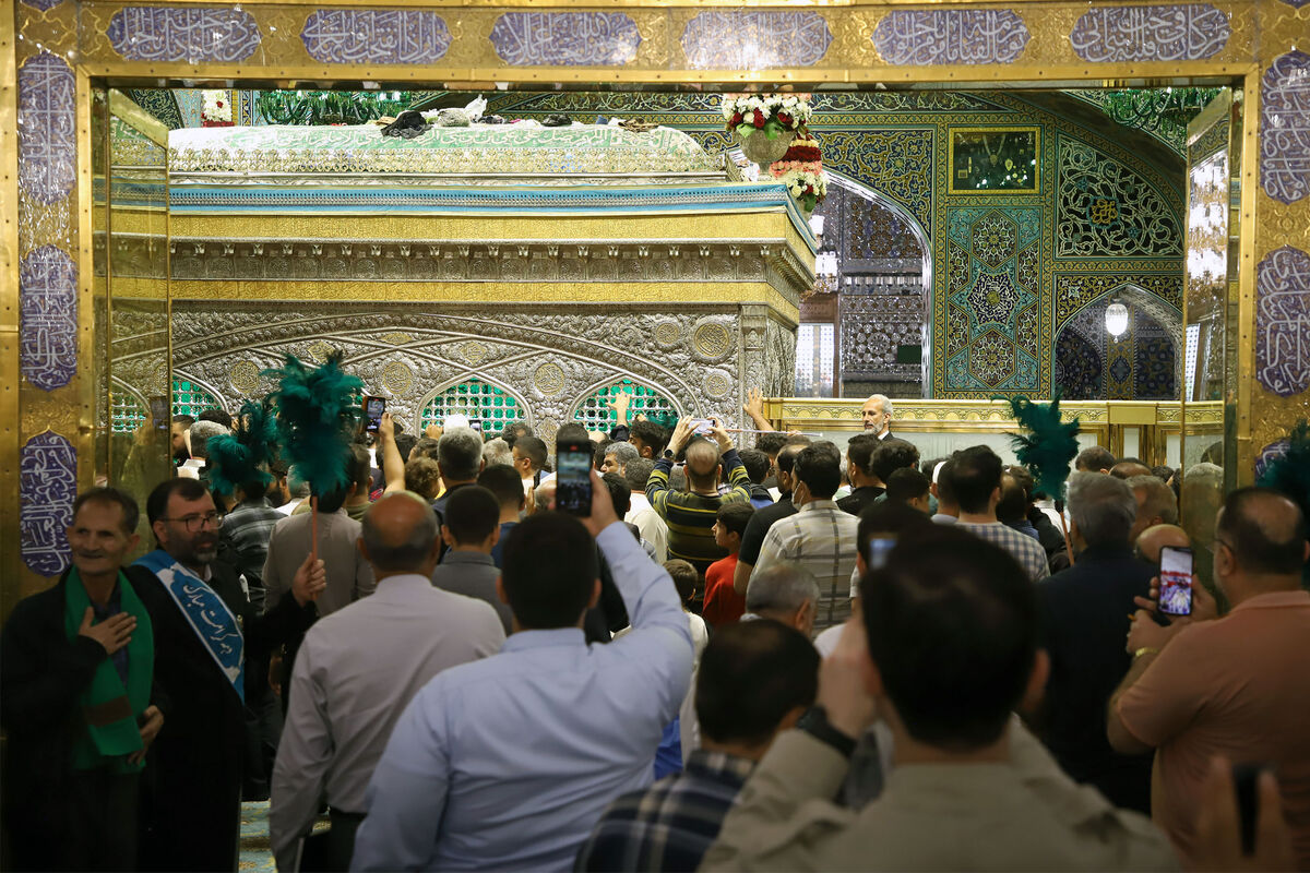 اعلام ویژه برنامه‌های جشن میلاد امام رضا (ع) در حرم مطهر رضوی / شب عاشقان بیدل