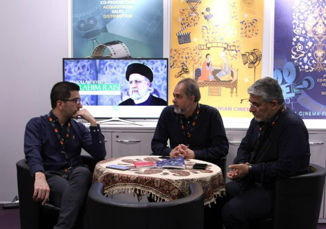 عکس| یاد شهید جمهور در جشنواره کن