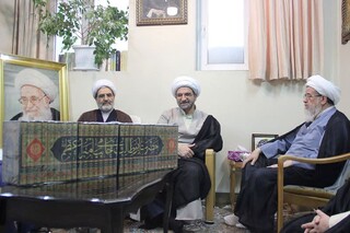 شخصیت و خدمات حضرت ابوطالب(ع) به دنیا معرفی شود