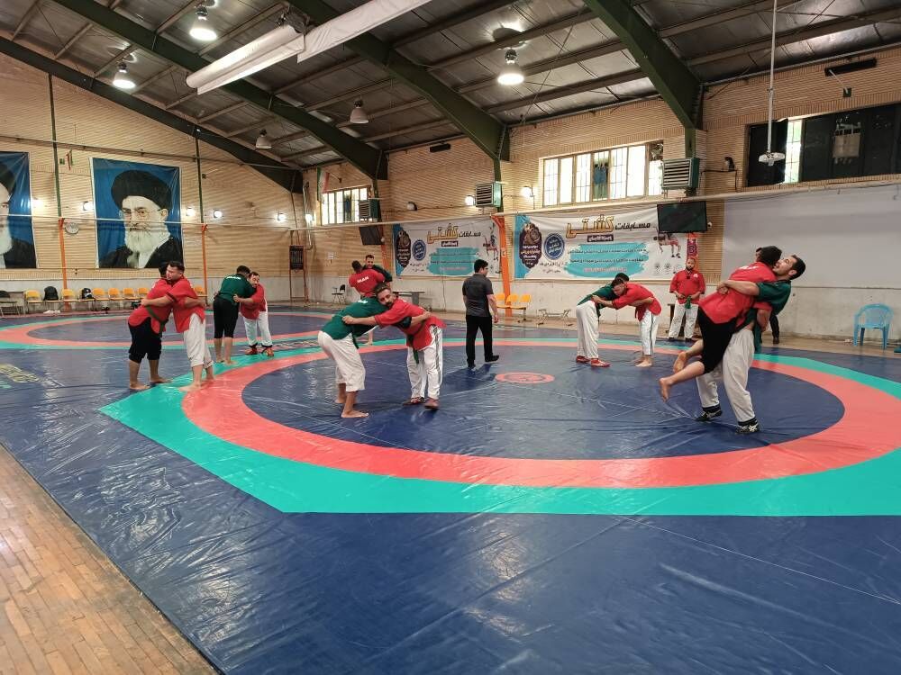 برگزاری اردوی تیم ملی کشتی کمربند کورش کشور در مشهد