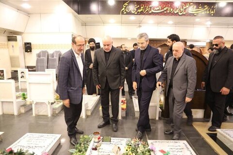 حضور سرپرست وزارت خارجه ایران در روضه الشهدا بیروت