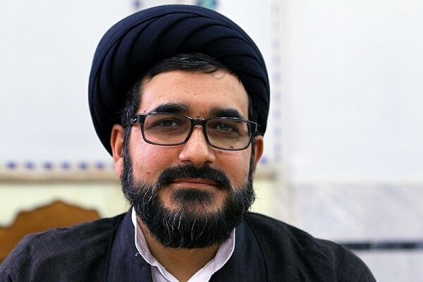 امام خمینی(ره) گسست فقه از حکومت را باعث ناکارآمدی آن میدانست امام خمینی(ره) گسست فقه از حکومت را باعث ناکارآمدی آن میدانست