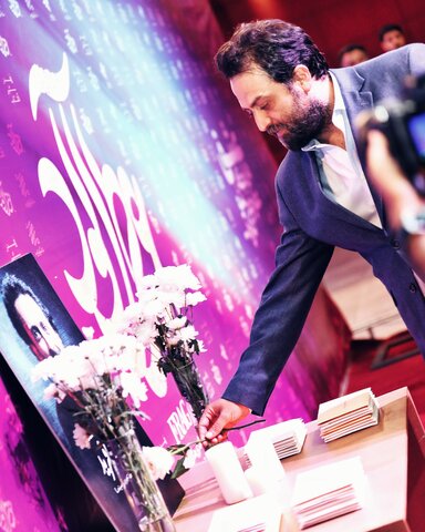 مصطفی زمانی در افتتاحیه «عطرآلود»: در فیلم ما با جنس دیگری از دوست داشتن مواجه میشوید