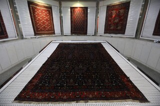 رونمایی از قالی نفیس افشاری در موزه حرم مطهر رضوی