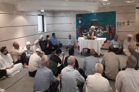 سوره کوثر سند حقانیت اسلام و پیامبر(ص) است