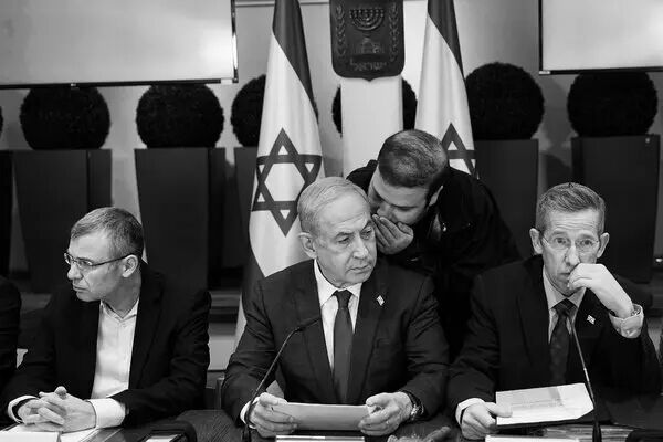 با استعفای سه مقام صهیونیست از کابینه جنگ، آیا پروژه براندازی نتانیاهو کلید خورده است؟ / دومینوی فروپاشی در انجمن قاتلان