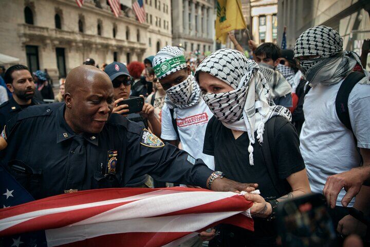 طرح ممنوعیت استفاده از ماسک در آمریکا با هدف سرکوب حامیان فلسطین