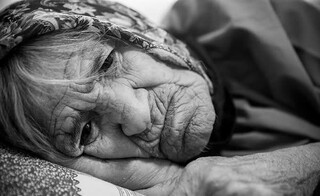 تنها ۱۰۰ سال اولش سخت است / تا صد سالگی زنده بمانیم