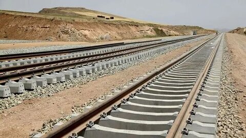 ۱۰ سال از زمان شروع پروژه گذشت؛ راه آهن اقلید - یاسوج روی ریل انتظار
