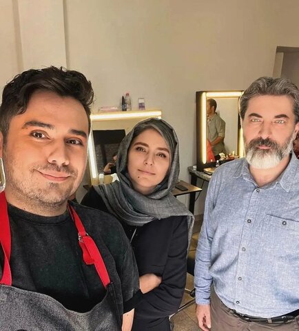 عکس| تصویری از پارسا پیروزفر و هدی زینالعابدین در پشت صحنه سریال در انتهای شب