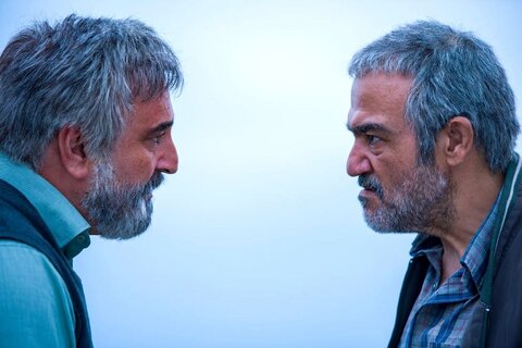 بابک خواجه پاشا، کارگردان: مهربانی امام رضا(ع) موضوع فیلم «آبی روشن» است