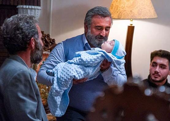 بابک خواجه پاشا، کارگردان: مهربانی امام رضا(ع) موضوع فیلم «آبی روشن» است