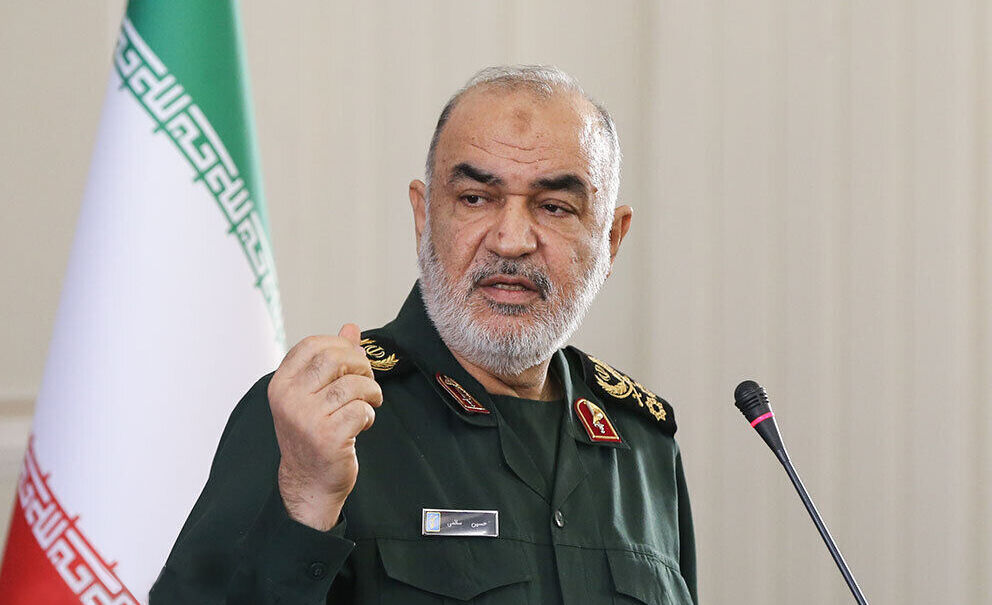 سرلشکر سلامی: آمریکا را مستهلک کرده‌ایم/ایران امروز منزوی نیست