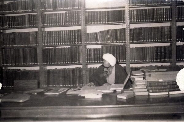 علامه امینی در «الغدیر» حق را از لابه‌لای کتابخانه‌ها و نسخه‌های خطی خاک‌گرفته بیرون آورد