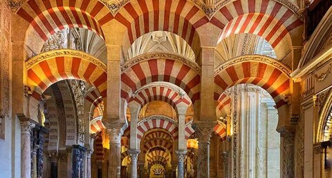 معماری اسلامی؛ منعکس کننده وحدت فراگیر انسان و طبیعت