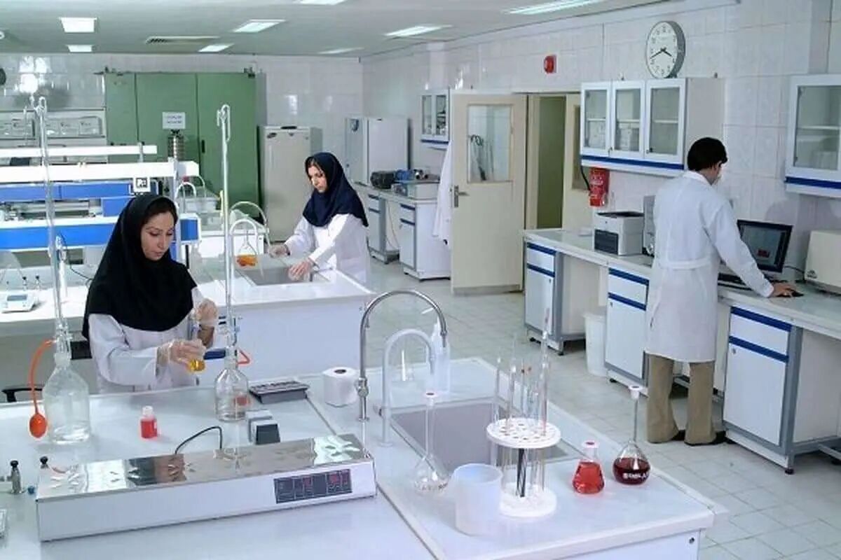 تجهیز ۲۲ دانشگاه کشور به دستگاه‌های به‌روز آزمایشگاهی