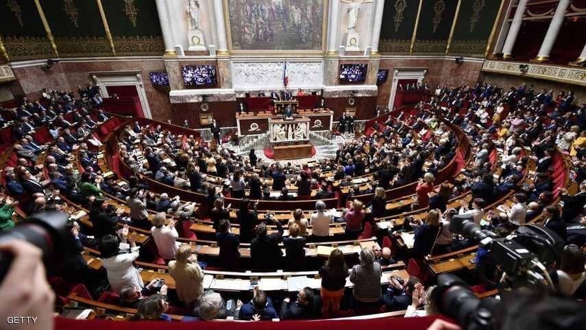 هرج و مرج و افزایش اختلافات شدید در پارلمان فرانسه