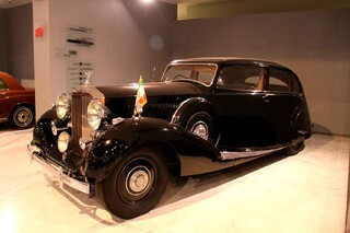 موزه خودروهای تاریخی؛ بهشت ماشین‌های کلاسیک 