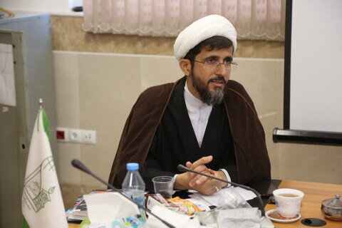 آنگونه عزاداری کن که خدا میپسندد