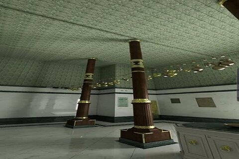 در کعبه برای آیین معطرسازی گشوده شد